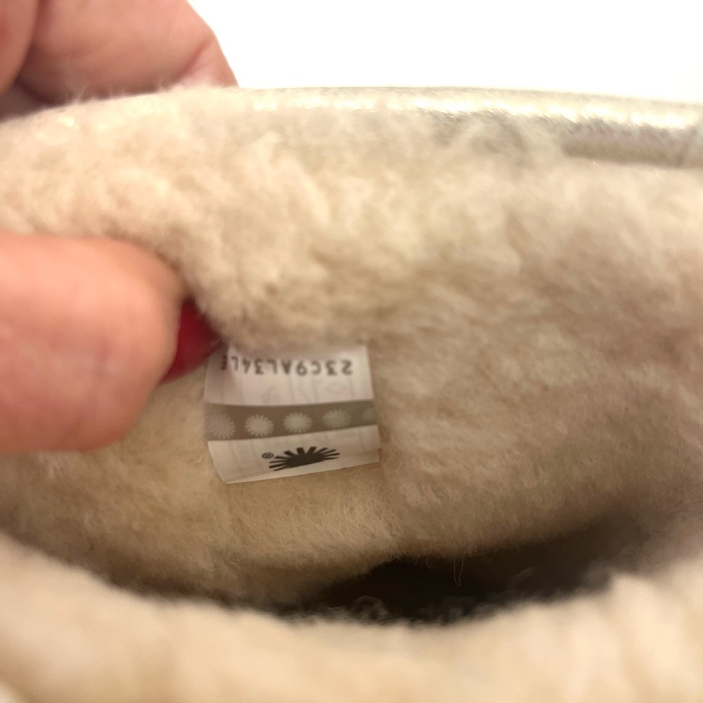 Ugg Classic Glitter Patchwork 1100054 W/Gold Sher… - image 5